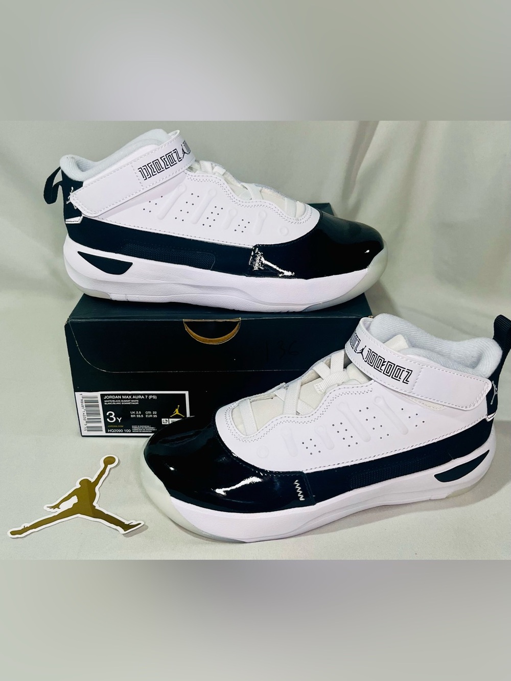 Kids Jordan Max Aura 7 White and Black Basketball Shoes with Velcro Strap